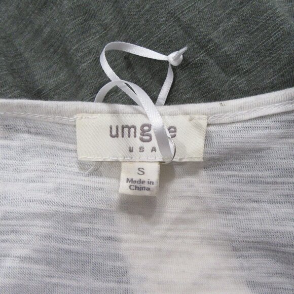 Umgee Ombre Cold Shoulder Tunic
New - Picture 6 of 9